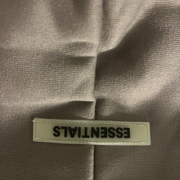 1977 Essentials - Picture 2 of 3